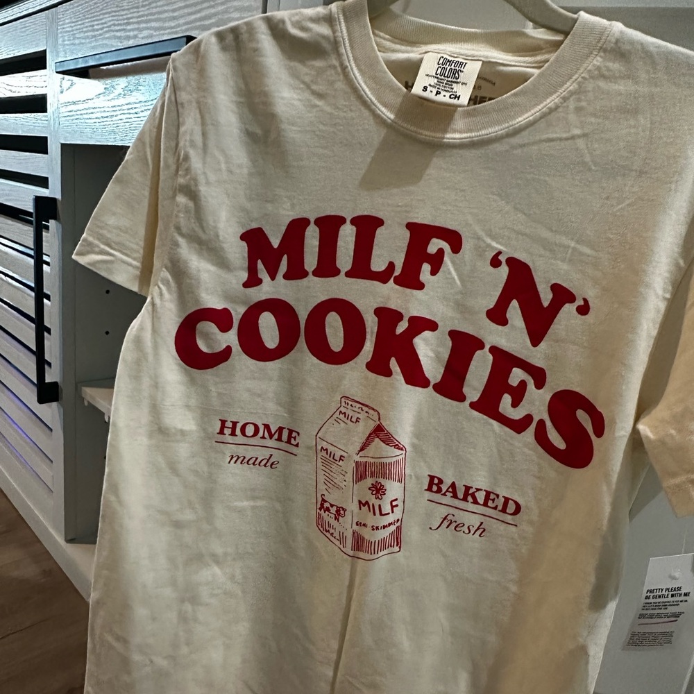 Comfort Colors Hubs & Hers MILF & cookies TShirt